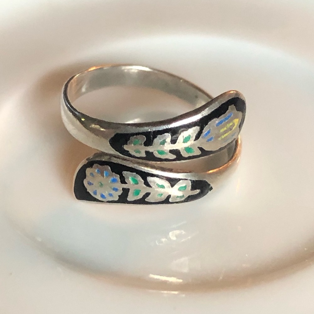 Vintage Enameled Cloisonné Flowers Sterling Wrap Silver Ring